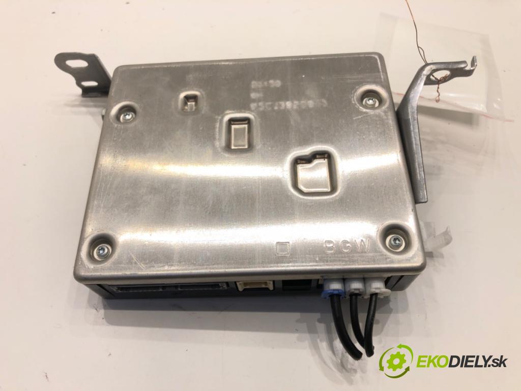 TOYOTA YARIS (_P21_, _PA1_, _PH1_) 2020 - 2022    1.5 (MXPA11) 92 kW [125 KM] benzyna 2020 - 2022  Modul telefónu 86740-K0020 (Ostatné)