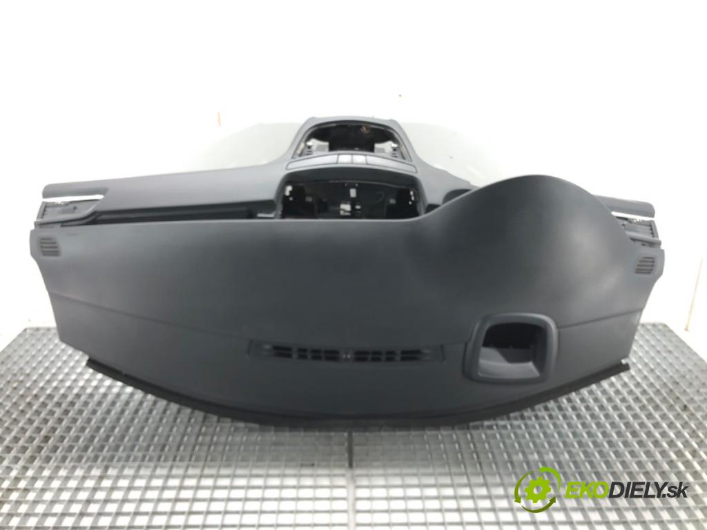 PEUGEOT 508 SW I (8E_) 2010 - 2018    1.6 HDi 82 kW [112 KM] olej napędowy 2010 - 2018  Palubná doska  (Palubné dosky)