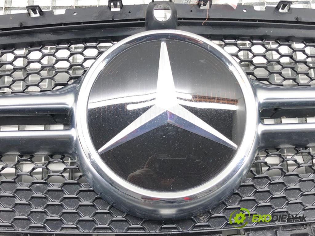 MERCEDES-BENZ CLS (C257) 2017 - 2022    AMG CLS 53 EQ Boost 4-matic+ (257.361) 320 kW [435  Mriežka maska AMG A2578852502