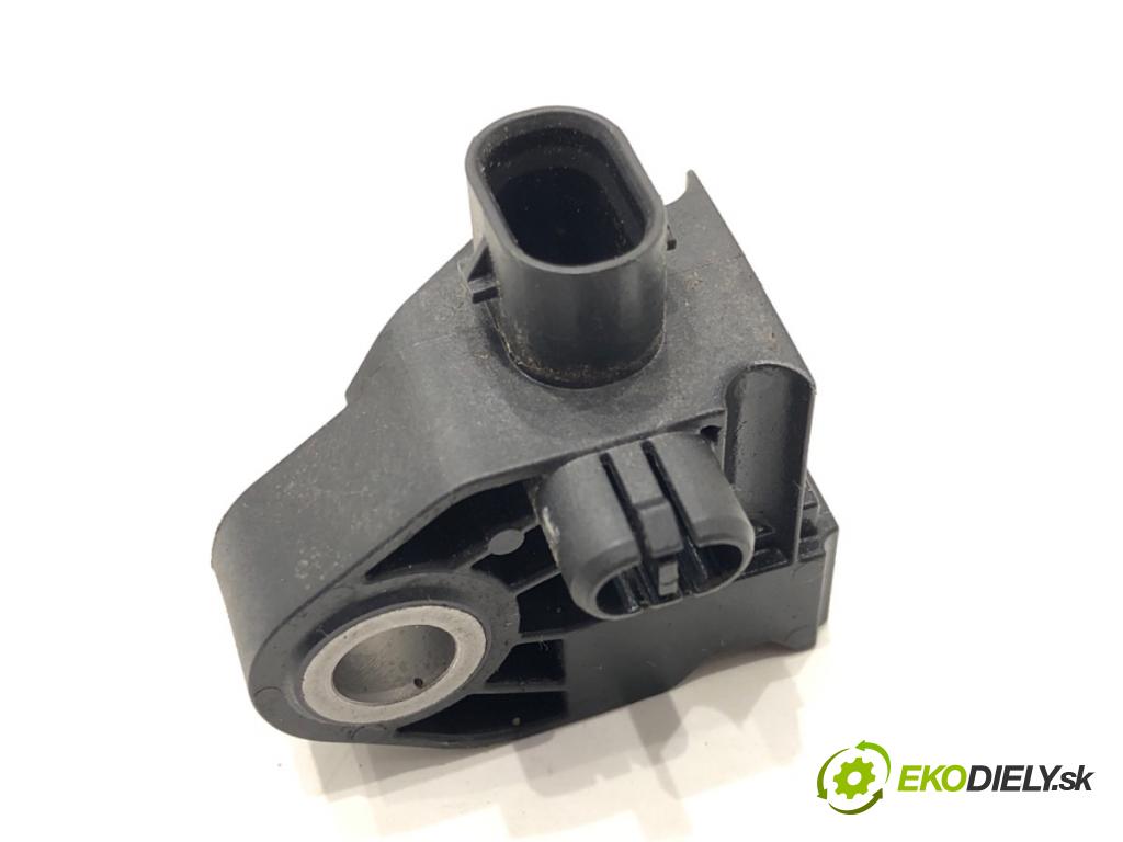 MERCEDES-BENZ CLS (C257) 2017 - 2022    AMG CLS 53 EQ Boost 4-matic+ (257.361) 320 kW [435  Snímač nárazu A2139051300 (Snímače nárazu)