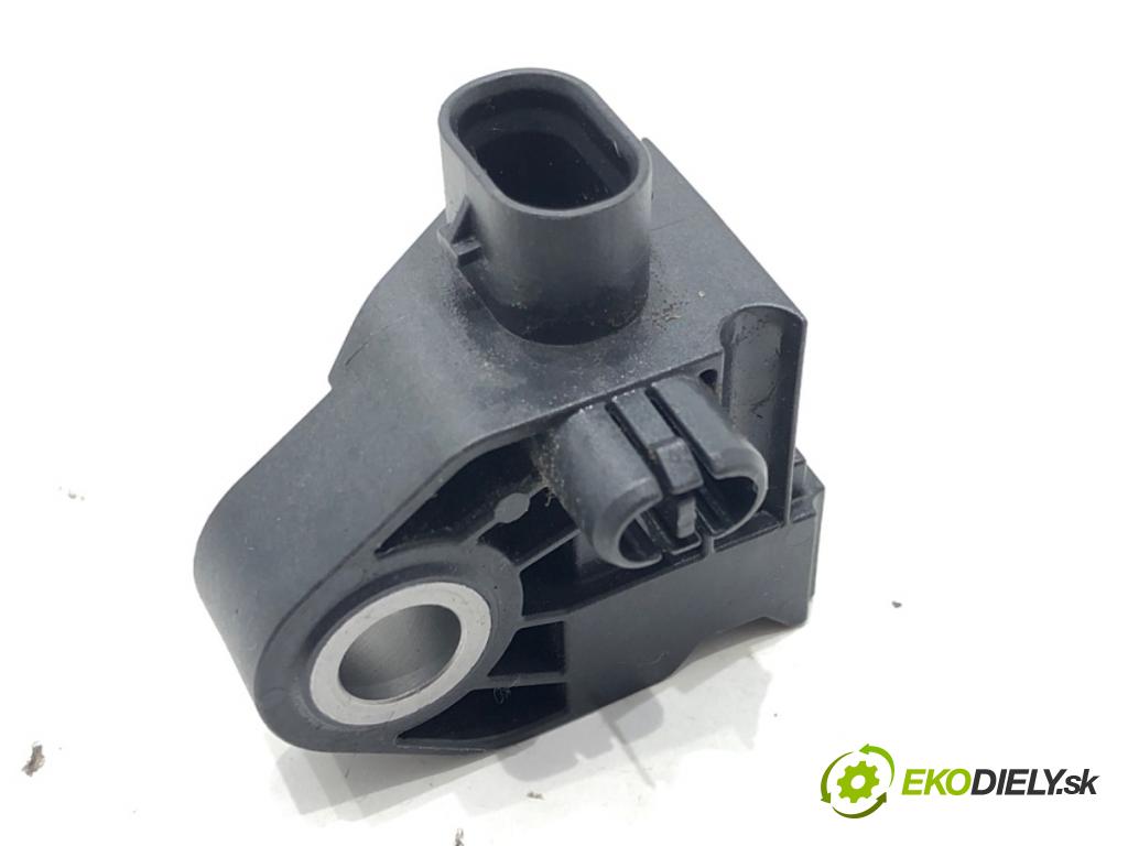 MERCEDES-BENZ CLS (C257) 2017 - 2022    AMG CLS 53 EQ Boost 4-matic+ (257.361) 320 kW [435  Snímač nárazu A2139051300 (Snímače nárazu)