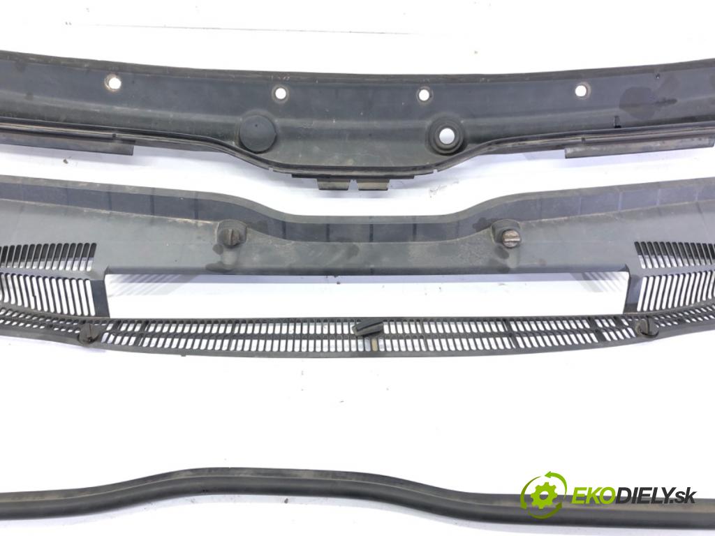 BMW X5 (E53) 2000 - 2006    3.0 d 135 kW [184 KM] olej napędowy 2001 - 2003  Torpédo, plast pod čelné okno 8409048 8402642 (Torpéda)