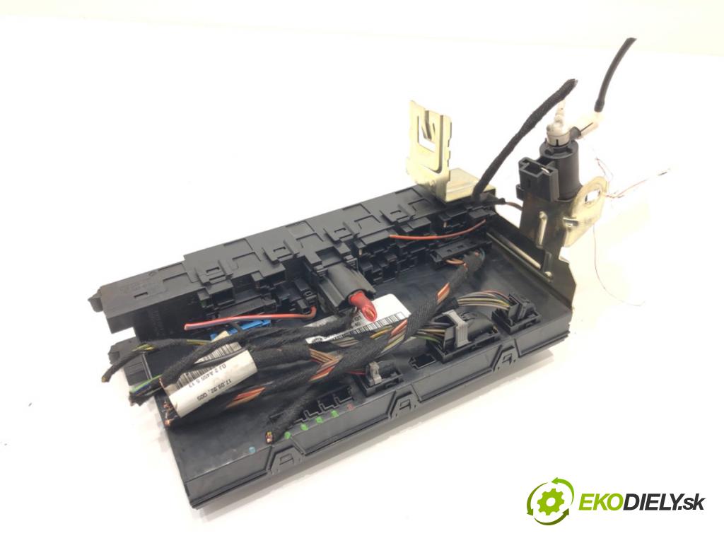 MERCEDES-BENZ KLASA C (W203) 2000 - 2007    C 270 CDI (203.016) 125 kW [170 KM] olej napędowy   modul SAM 2035451801 (Ostatní)