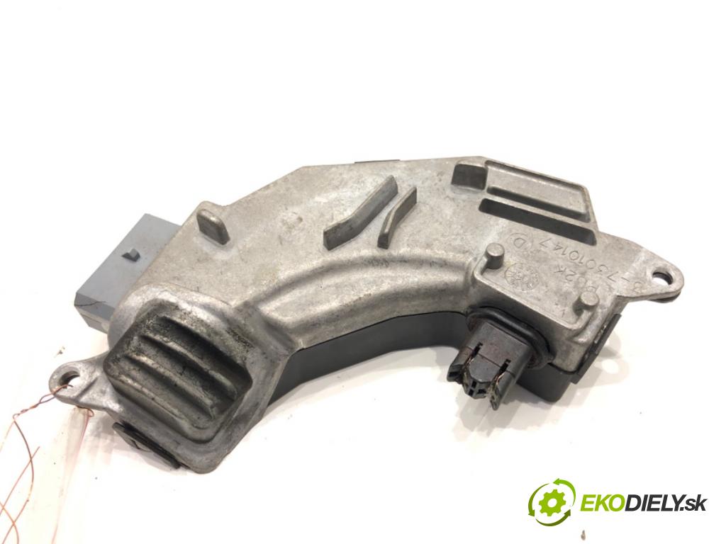 OPEL VECTRA C (Z02) 2002 - 2009    2.2 DTI 16V (F69) 92 kW [125 KM] olej napędowy 2002 - 2004  Odpor, rezistor kúrenia vzduchu 73421312 (Odpory (rezistory) kúrenia)