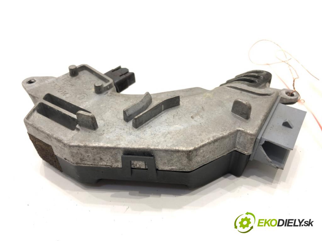 OPEL VECTRA C (Z02) 2002 - 2009    2.2 DTI 16V (F69) 92 kW [125 KM] olej napędowy 2002 - 2004  Odpor, rezistor kúrenia vzduchu 73421312 (Odpory (rezistory) kúrenia)