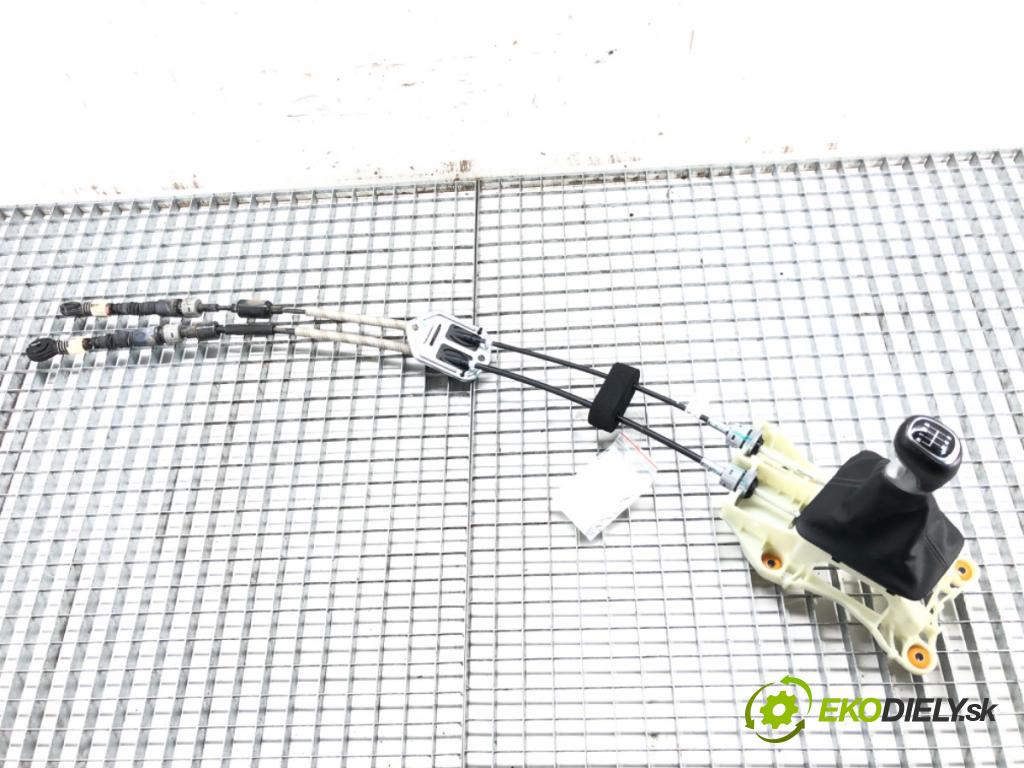 KIA STONIC (YB) 2017 - 2022    1.0 T-GDi 74 kW [101 KM] benzyna 2018 - 2022  Kulisa 43700-H5200 (Rýchlostné páky / kulisy)