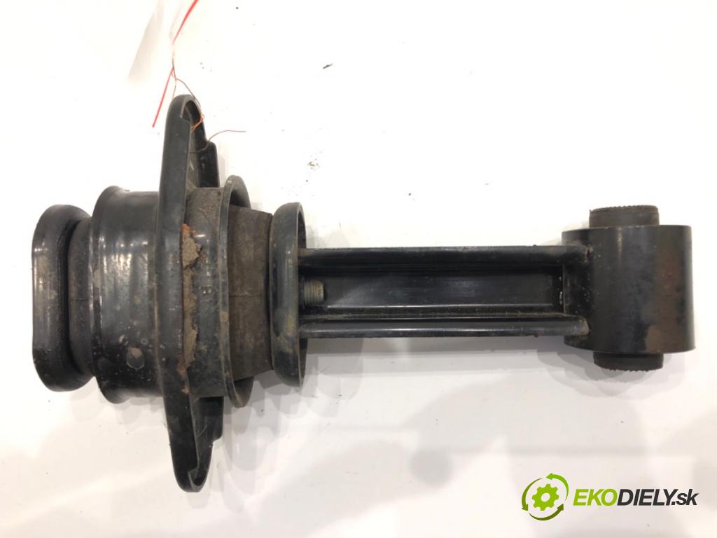 KIA STONIC (YB) 2017 - 2022    1.0 T-GDi 74 kW [101 KM] benzyna 2018 - 2022  AirBag Motor  (Držiaky motora)