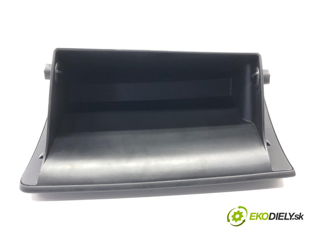 KIA STONIC (YB) 2017 - 2022    1.0 T-GDi 74 kW [101 KM] benzyna 2018 - 2022  Priehradka, kastlík spolujazdca  (Priehradky, kastlíky)