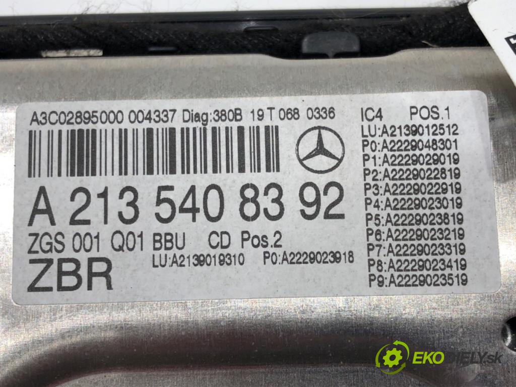 MERCEDES-BENZ CLS coupe 2019 320 kW AMG CLS 53 EQ Boost 4-matic+ (257.361) 2999 Prístrojovka Dislpej A2135408392