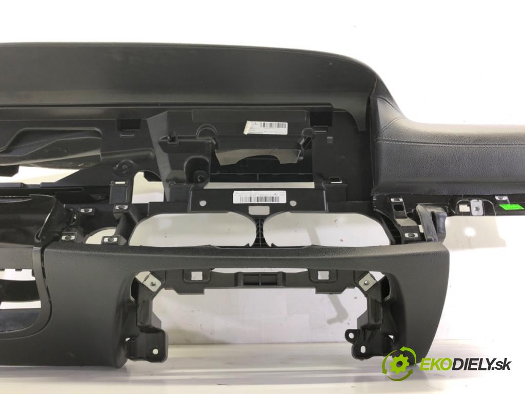 MERCEDES-BENZ CLS (C257) 2017 - 2022    AMG CLS 53 EQ Boost 4-matic+ (257.361) 320 kW [435  Palubná doska AirBag spolujazdca A2136800005 A2138600202