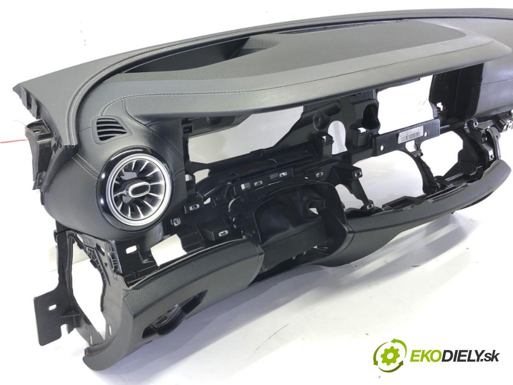 MERCEDES-BENZ CLS (C257) 2017 - 2022    AMG CLS 53 EQ Boost 4-matic+ (257.361) 320 kW [435  Palubná doska AirBag spolujazdca A2136800005 A2138600202