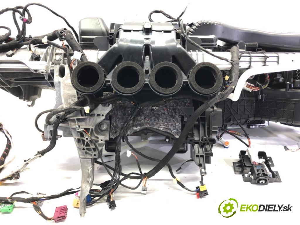 MERCEDES-BENZ CLS (C257) 2017 - 2022    AMG CLS 53 EQ Boost 4-matic+ (257.361) 320 kW [435  Výhrevné teleso, radiátor kúrenia KOMBAJN 2388304300