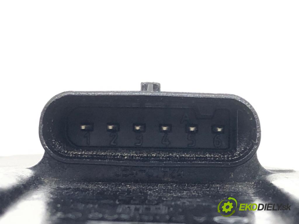 MERCEDES-BENZ CLS (C257) 2017 - 2022    AMG CLS 53 EQ Boost 4-matic+ (257.361) 320 kW [435  Potenciometer plynového pedálu A2053000104 (Pedále)