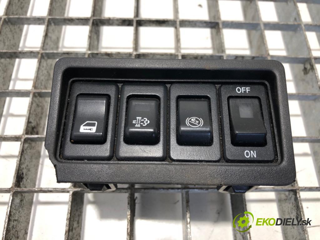 RENAULT TRUCKS D 2013 - 2022    D CAB 2M  Panel prepínačov  (Prepínače, spínače, tlačidlá a ovládače kúrenia)
