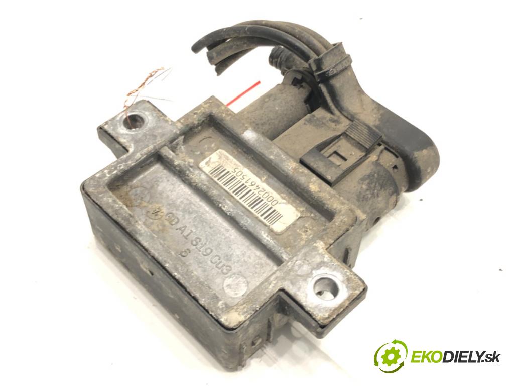 BMW 3 Touring (E91) 2004 - 2012    318 d 90 kW [122 KM] olej napędowy 2005 - 2007  relé sviečok žhavenia  (Relé)