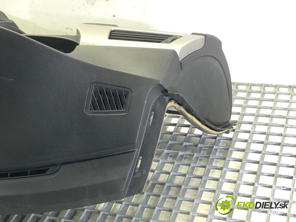 BMW 3 Touring (E91) 2004 - 2012    318 d 90 kW [122 KM] olej napędowy 2005 - 2007  Palubná doska 7075392 (Palubné dosky)