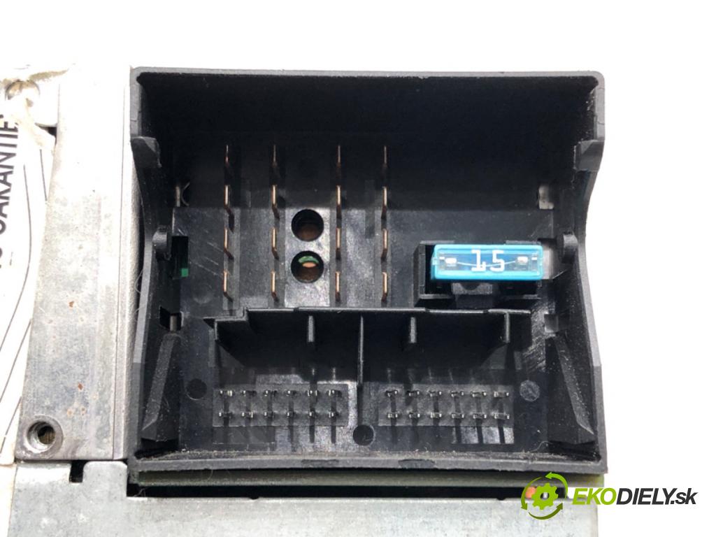 OPEL ASTRA H GTC (A04) 2005 - 2010    1.6 (L08) 77 kW [105 KM] benzyna 2005 - 2010  RADIO 13188465 (Audio zariadenia)