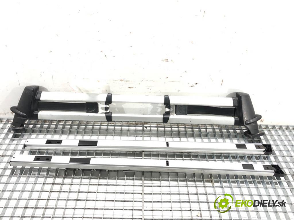 HYUNDAI i40 Kombi 2011 100 kW 1.7 CRDi 1685 ORGANIZER: PRIEČKA: kufra 85791-3Z000 85792-3Z500