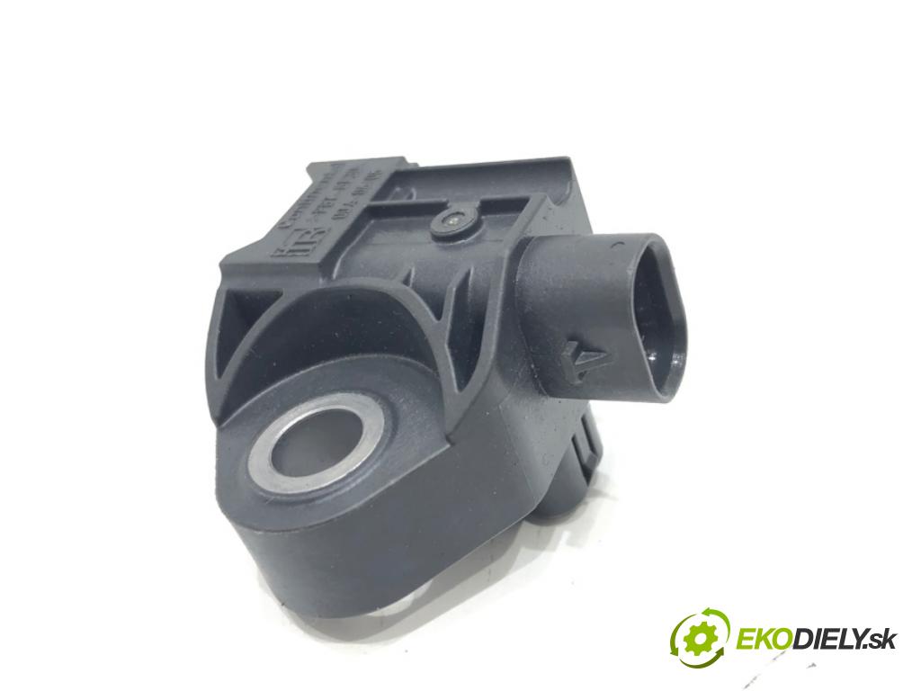 MERCEDES-BENZ CLS (C257) 2017 - 2022    AMG CLS 53 EQ Boost 4-matic+ (257.361) 320 kW [435  Snímač nárazu A2139051300 (Snímače nárazu)