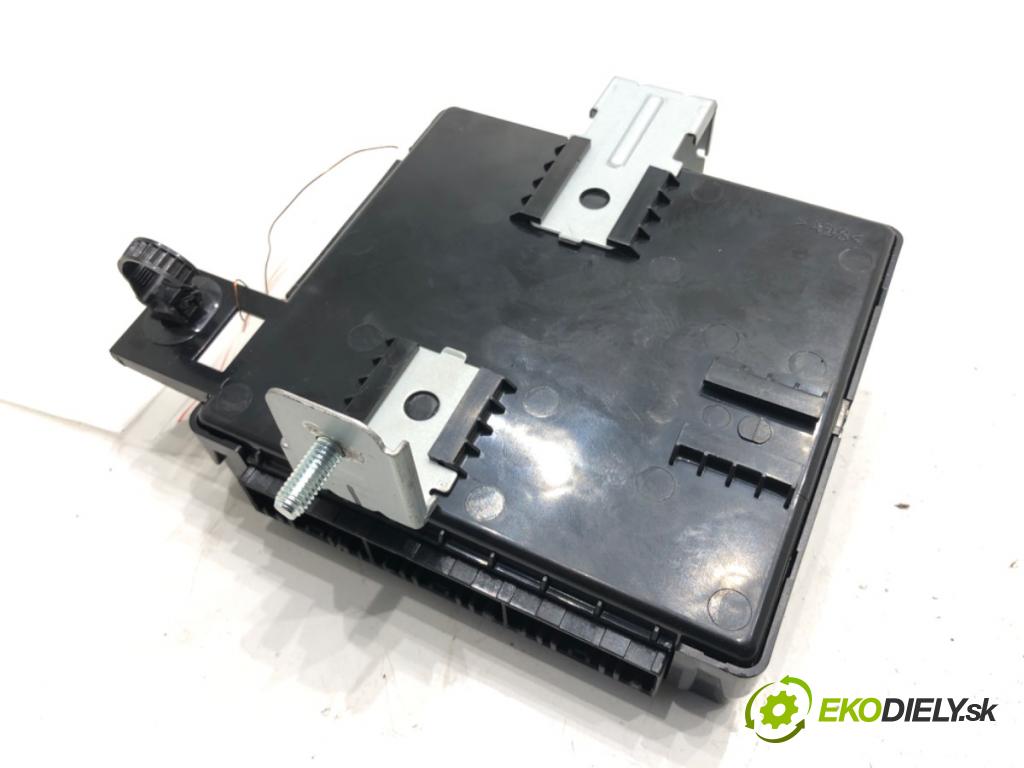 KIA STONIC (YB) 2017 - 2022    1.0 T-GDi 74 kW [101 KM] benzyna 2018 - 2022  Modul BCM 954B0-H8720 (Ostatné)