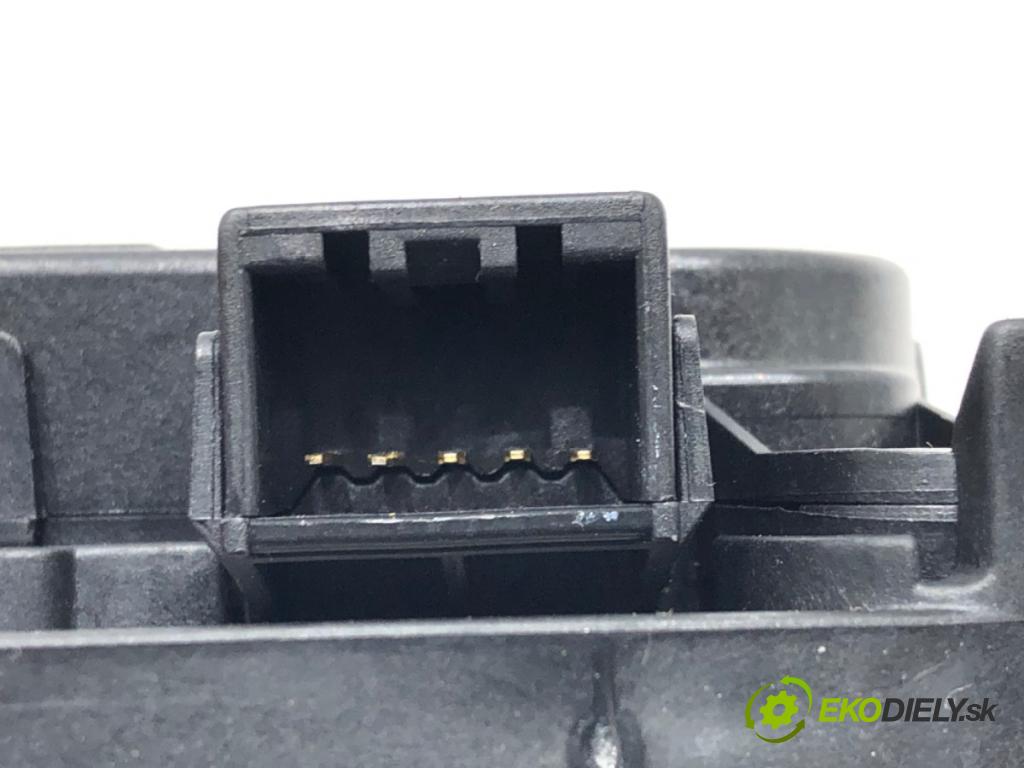 KIA STONIC (YB) 2017 - 2022    1.0 T-GDi 74 kW [101 KM] benzyna 2018 - 2022  Motorček kúrenia H40073-0881 (Motorčeky kúrenia)