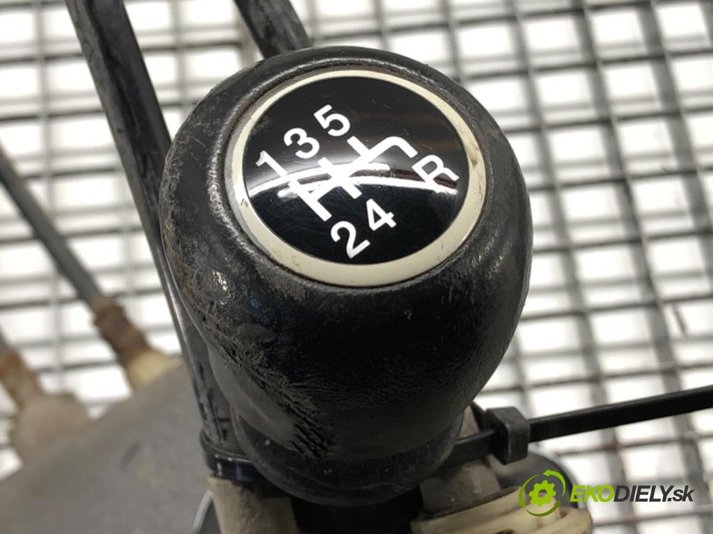 FIAT GRANDE PUNTO (199_) 2005 - 2022    1.4 (199AXB11, 199AXB1A, 199BXB1A, 199AXL1A) 57 kW [77 KM] benzyna 2005 - 2015  Kulisa 553469070 (Rýchlostné páky / kulisy)