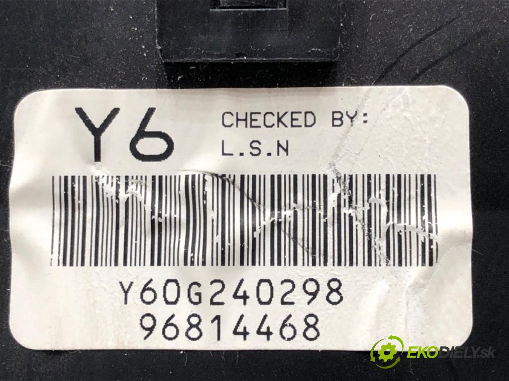 CHEVROLET AVEO / KALOS liftback (T250, T255) 2006 - 2022    1.2 LPG 60 kW [81 KM] Benzyna / gaz samochodowy (L  Prístrojovka 96814468 (Prístrojové dosky, displeje)