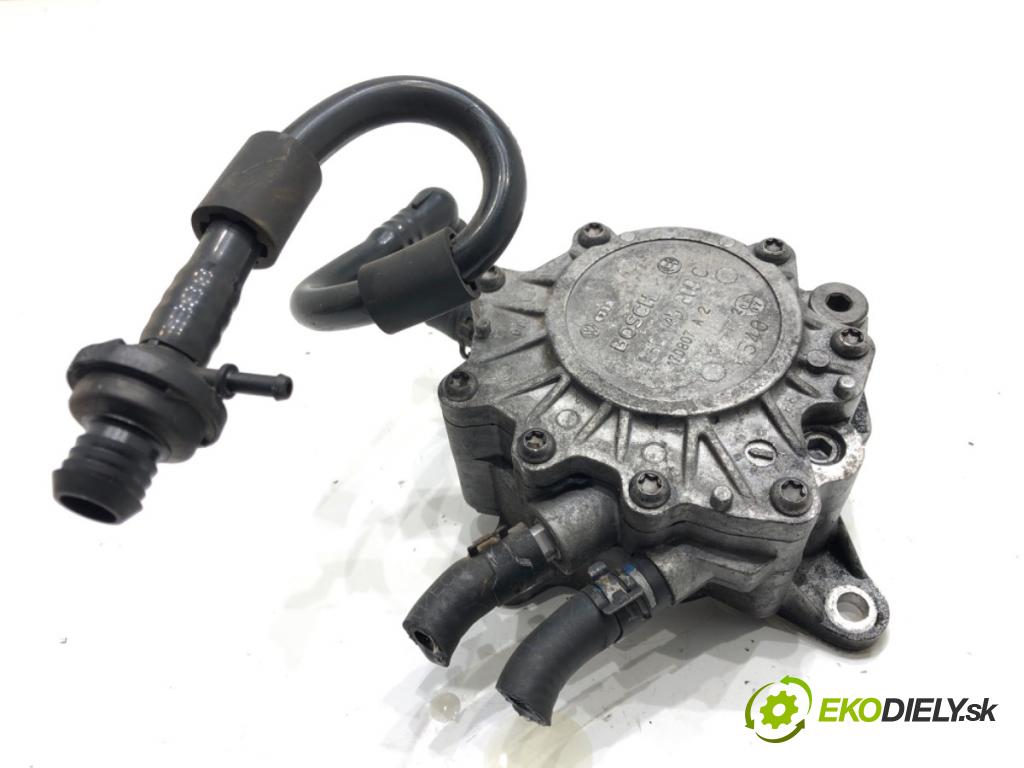 AUDI A6 C6 (4F2) 2004 - 2011    2.0 TDI 103 kW [140 KM] olej napędowy 2004 - 2008  pumpa vakuová 03G145209C