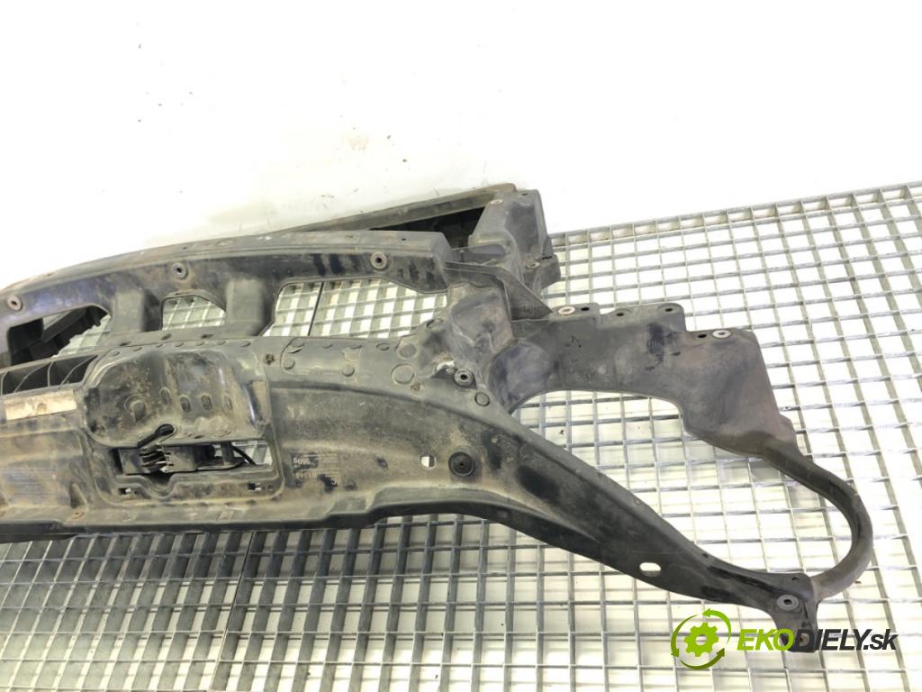 VW POLO (9N_, 9A_) 2001 - 2014    1.2 12V 47 kW [64 KM] benzyna 2001 - 2007  držák přední část  (Výztuhy přední)