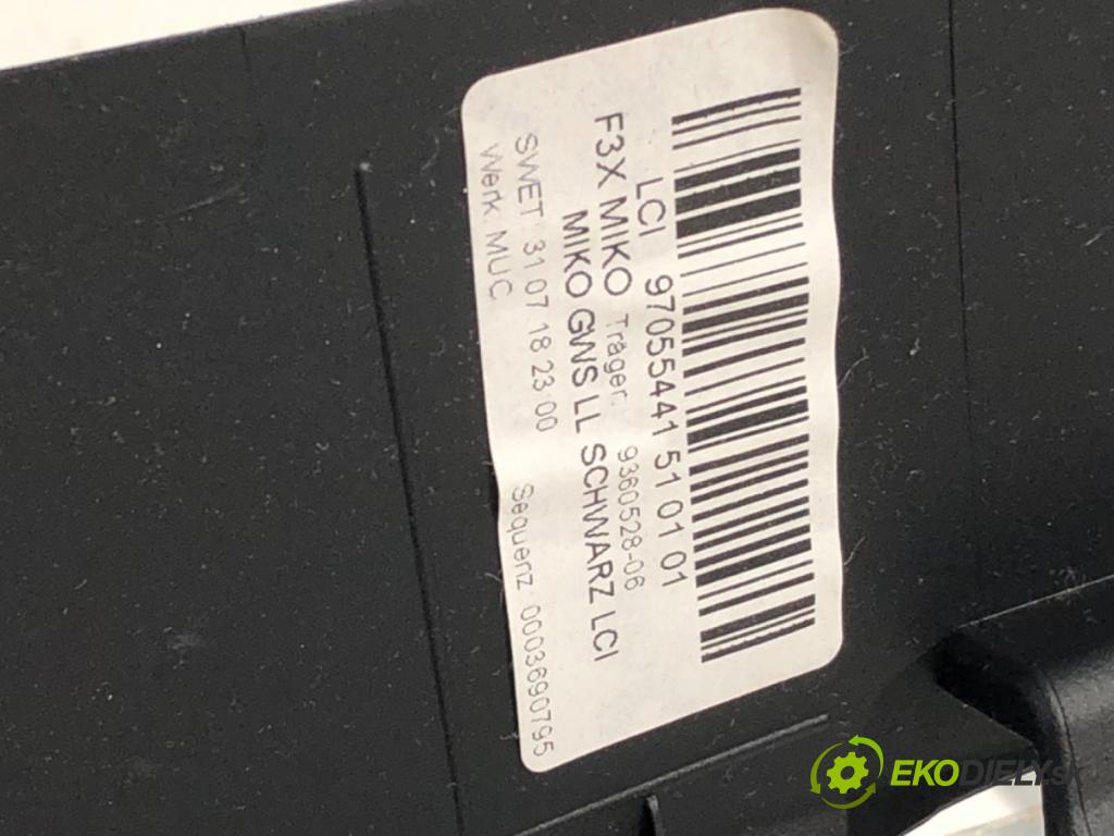 BMW 3 (F30, F80) 2011 - 2018    330 i xDrive 185 kW [252 KM] benzyna 2015 - 2018  Tunel stredový 97055441 (Stredový tunel / panel)