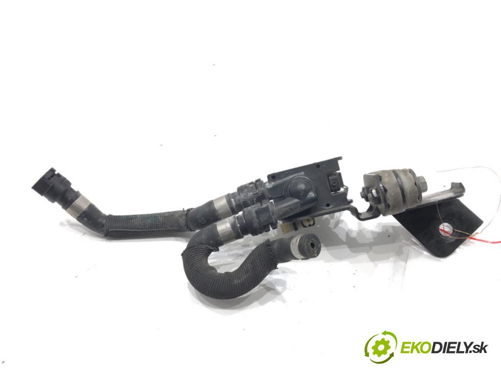 BMW 5 Touring (F11) 2009 - 2017    535 d xDrive 230 kW [313 KM] olej napędowy 2011 -   magnetický ventil vody  (Ostatní)