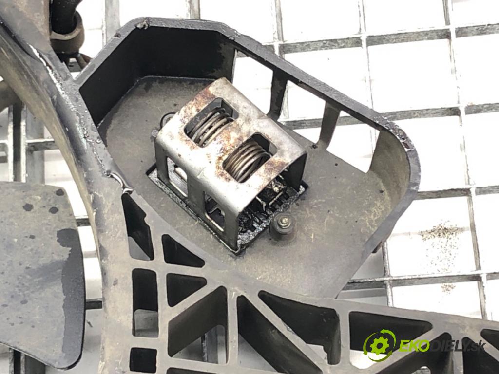 NISSAN PATHFINDER III (R51) 2005 - 2022    2.5 dCi 4WD 126 kW [171 KM] olej napędowy 2006 - 2  Ventilátor klimatizácie 92120EB400 (Ventilátory chladičov klimatizácie)