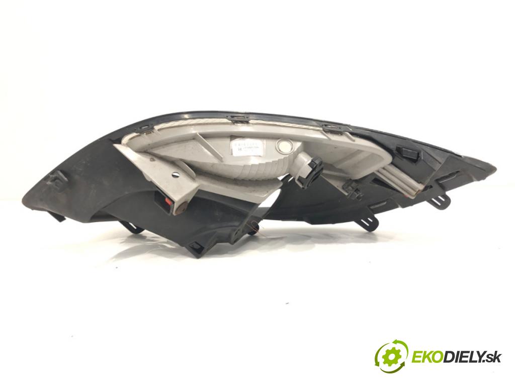 OPEL ASTRA J Sports Tourer (P10) 2010 - 2015    1.6 CDTi (35) 100 kW [136 KM] olej napędowy 2013 - 2015  mří halogenu mlhovky přední část pravá směrovka 13367143