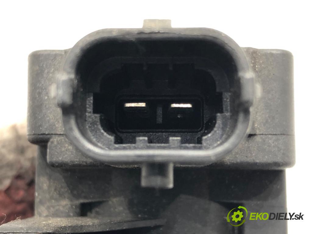 OPEL ASTRA J Sports Tourer (P10) 2010 - 2015    1.6 CDTi (35) 100 kW [136 KM] olej napędowy 2013 - 2015  Ventil tlaku 55576356 (Ventily)