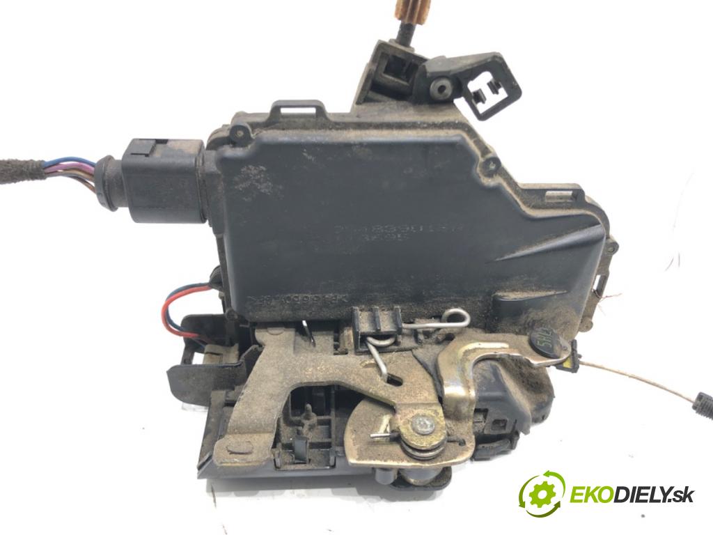 SEAT TOLEDO II (1M2) 1998 - 2006    1.6 74 kW [100 KM] benzyna 1998 - 2004  zámok dveře levý zadní část