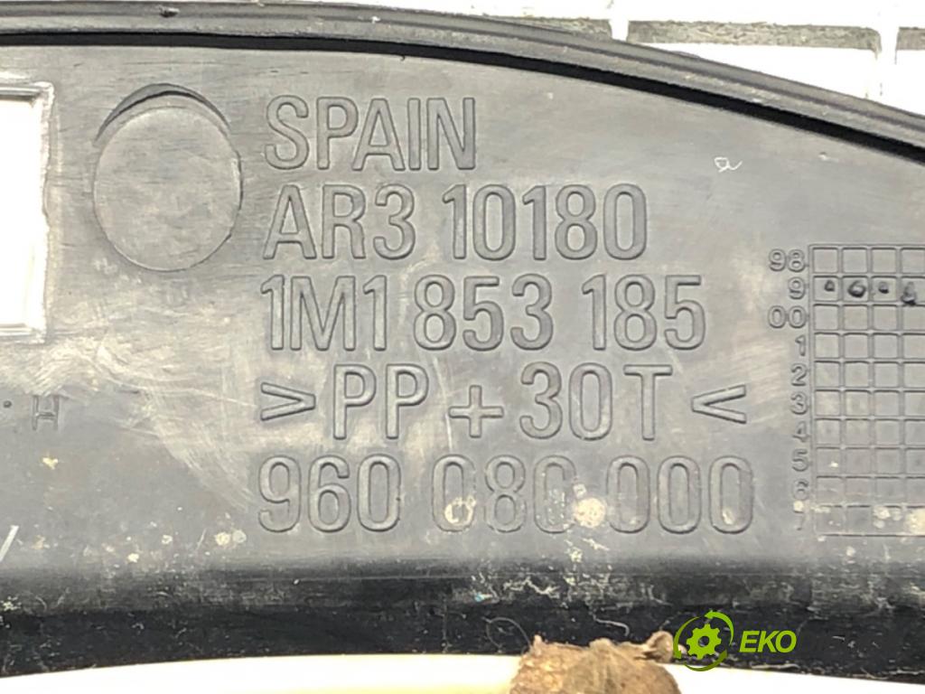 SEAT TOLEDO II (1M2) 1998 - 2006    1.6 74 kW [100 KM] benzyna 1998 - 2004  Torpédo, plast pod čelné okno 1M1853185 (Torpéda)
