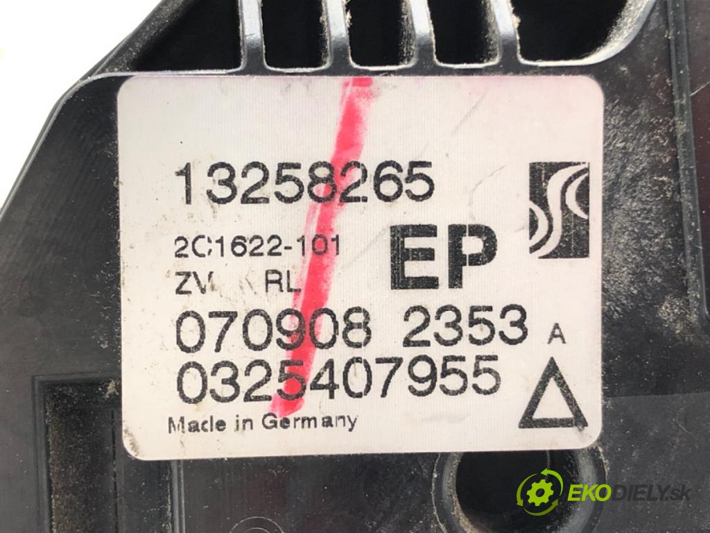 OPEL CORSA D (S07) 2006 - 2014    1.3 CDTI (L08, L68) 55 kW [75 KM] olej napędowy 20  zámok dveře levý zadní část 13258265