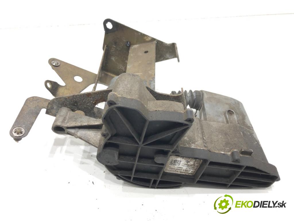 CITROEN C3 Pluriel (HB_) 2003 - 2022    1.6 80 kW [109 KM] benzyna 2003 - 2022  Spojkový valec pumpa spojky 9656382080 (Valce a ložiská)