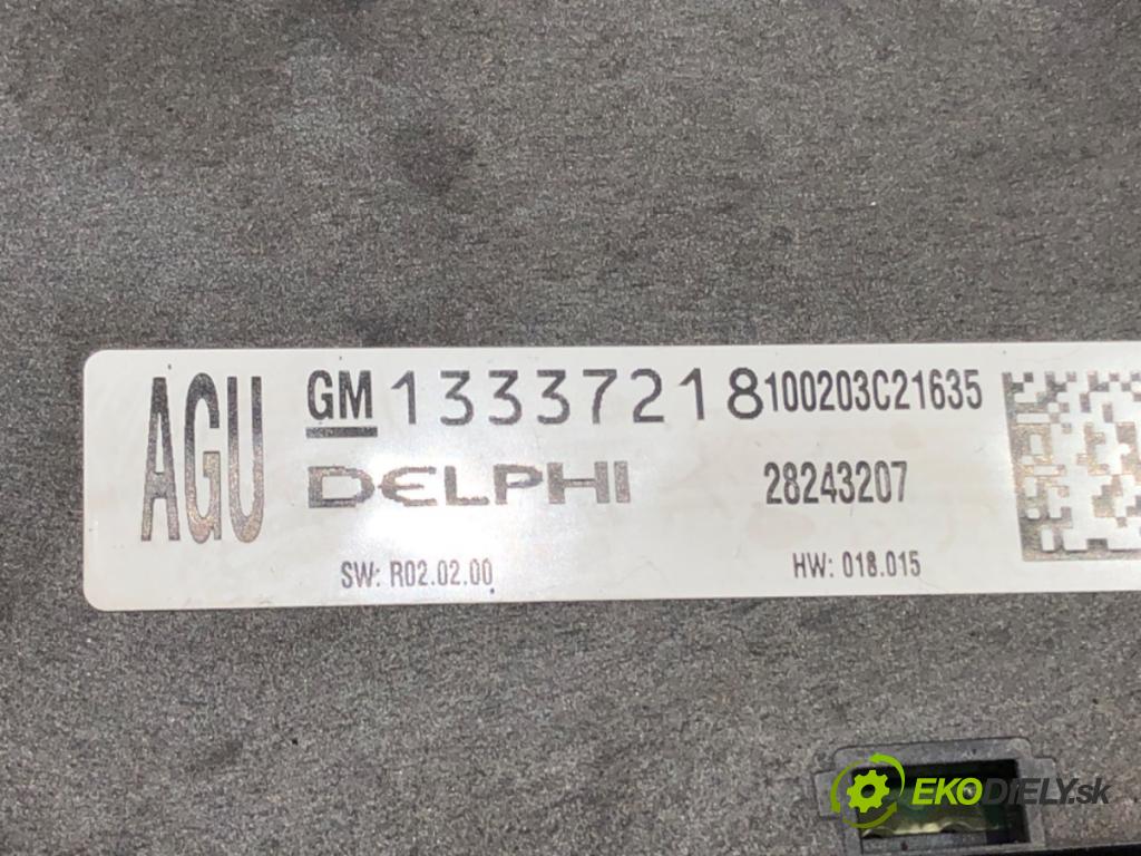 OPEL ASTRA J (P10) 2009 - 2015    1.4 Turbo (68) 103 kW [140 KM] benzyna 2009 - 2015  Panel ovládania radia 13337218 (Prepínače, spínače, tlačidlá a ovládače kúrenia)