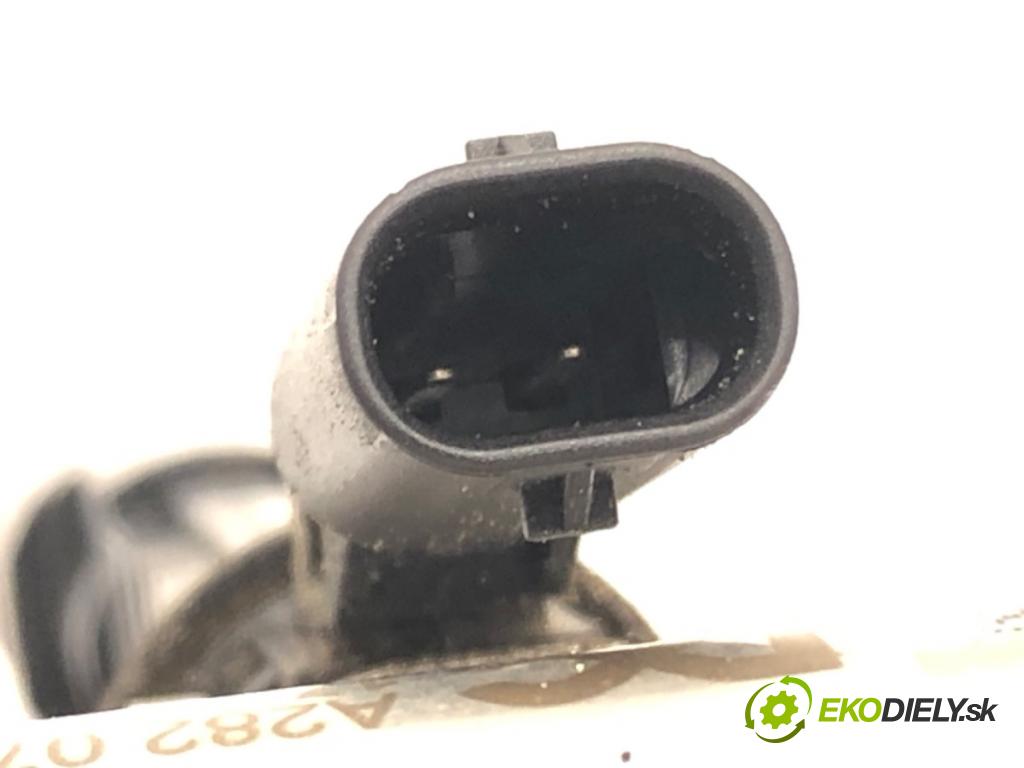 RENAULT KADJAR (HA_, HL_) 2015 - 2022    1.3 TCe 140 103 kW [140 KM] benzyna 2018 - 2022  Lišta vstrekovacia A4204761000 175207275R (Vstrekovacie lišty)