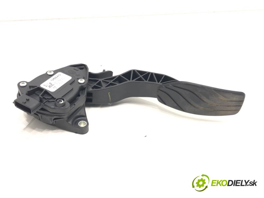 RENAULT KADJAR (HA_, HL_) 2015 - 2022    1.3 TCe 140 103 kW [140 KM] benzyna 2018 - 2022  Potenciometer plynového pedálu 180024BA1B (Pedále)