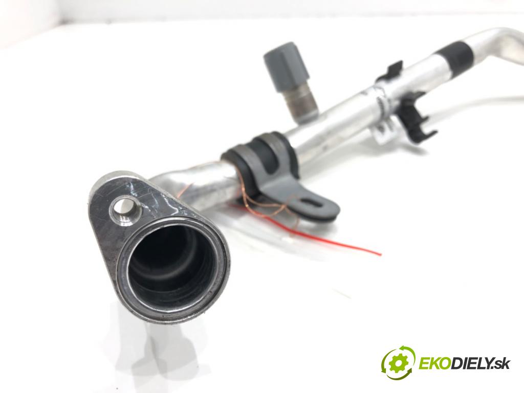 RENAULT KADJAR (HA_, HL_) 2015 - 2022    1.3 TCe 140 103 kW [140 KM] benzyna 2018 - 2022  rúrka klimatizácie 924808695R (Rúrky klimatizácie)