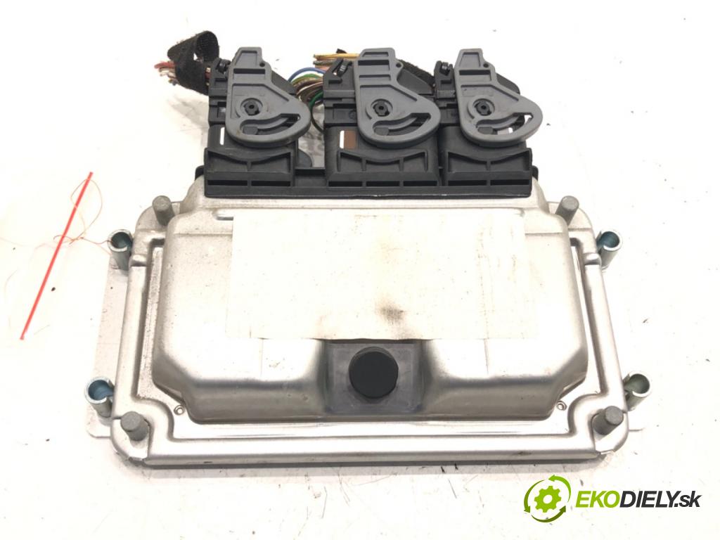 PEUGEOT 307 (3A/C) 2000 - 2012    1.6 16V 80 kW [109 KM] benzyna 2000 - 2007  riadiaca jednotka Motor 0261207474 (Riadiace jednotky)