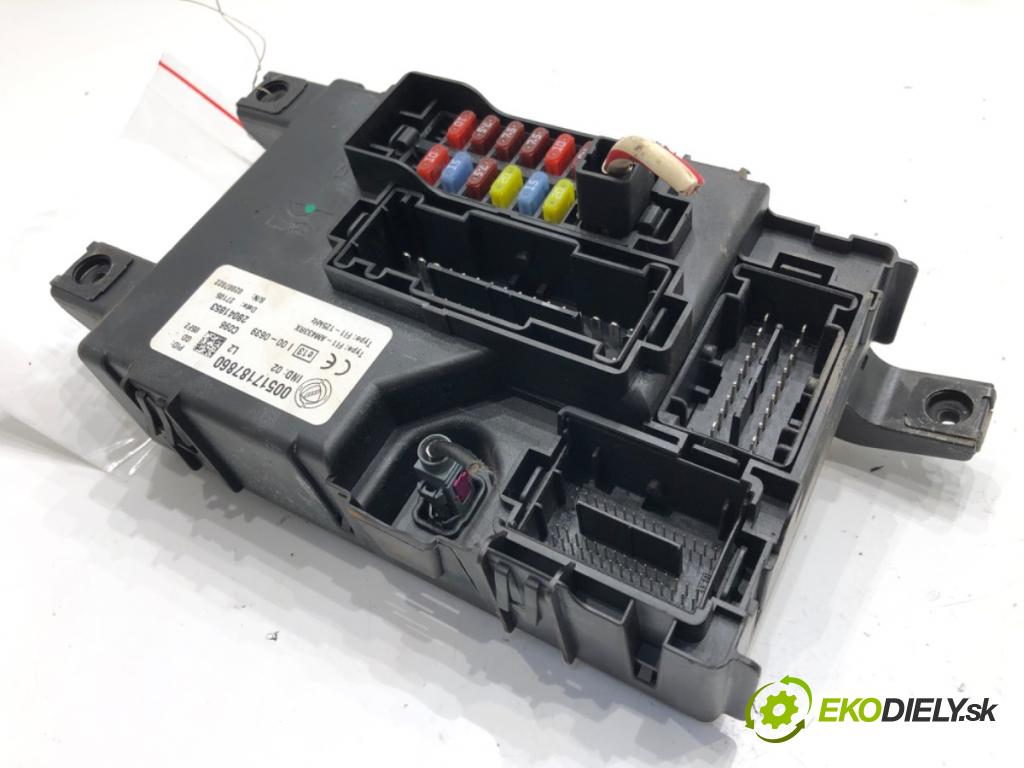 FIAT GRANDE PUNTO (199_) 2005 - 2022    1.2 48 kW [65 KM] benzyna 2005 - 2022  modul BSI 00517187860 (Pojistkové skříňky)