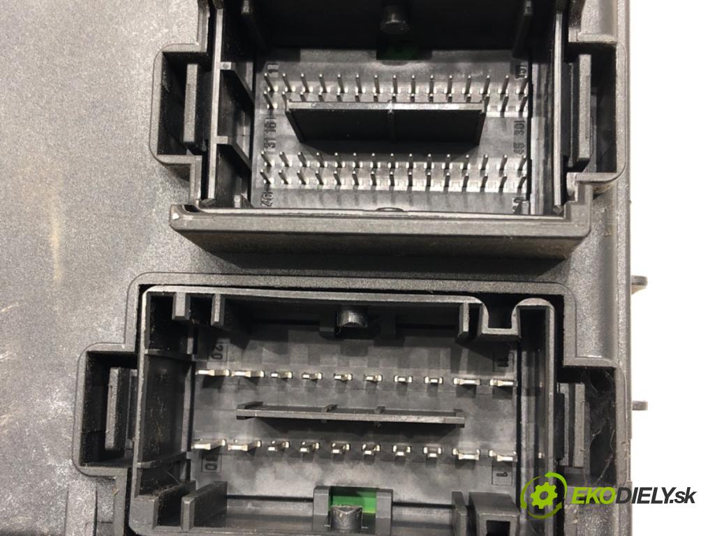 FIAT GRANDE PUNTO (199_) 2005 - 2022    1.2 48 kW [65 KM] benzyna 2005 - 2022  modul BSI 00517187860 (Pojistkové skříňky)