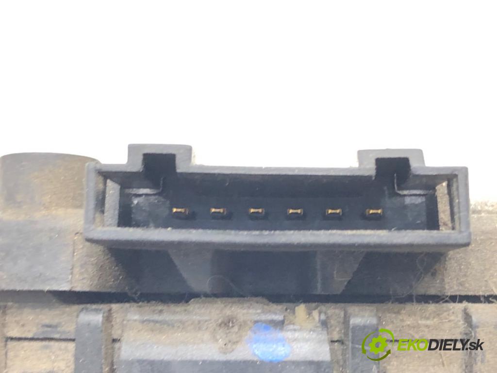 AUDI A3 (8L1) 1996 - 2006    1.6 75 kW [102 KM] benzyna 2000 - 2003  Potenciometer plynu 1J1721503J (Pedále)