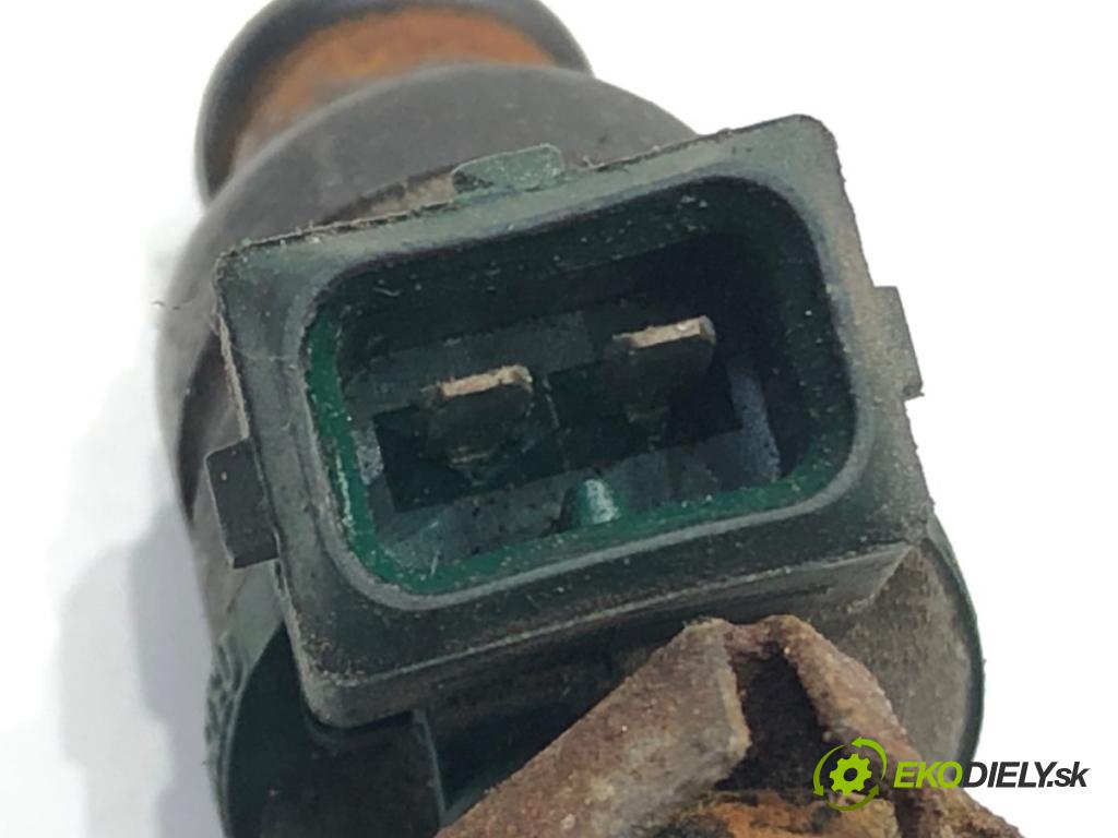 SKODA OCTAVIA I (1U2) 1996 - 2010    1.6 74 kW [101 KM] benzyna 1997 - 2007  Lišta vstrekovacia 037906031AA (Vstrekovacie lišty)