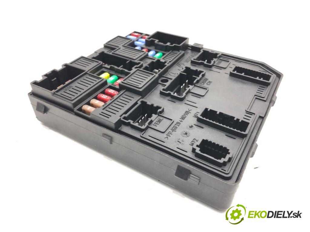 RENAULT KADJAR (HA_, HL_) 2015 - 2022    1.3 TCe 140 103 kW [140 KM] benzyna 2018 - 2022  Modul BCM 284B75401R (Ostatné)