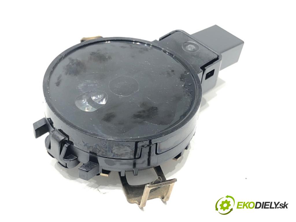 RENAULT KADJAR (HA_, HL_) 2015 - 2022    1.3 TCe 140 103 kW [140 KM] benzyna 2018 - 2022  Snímač dažďa 285353610R (Snímače dažďa)