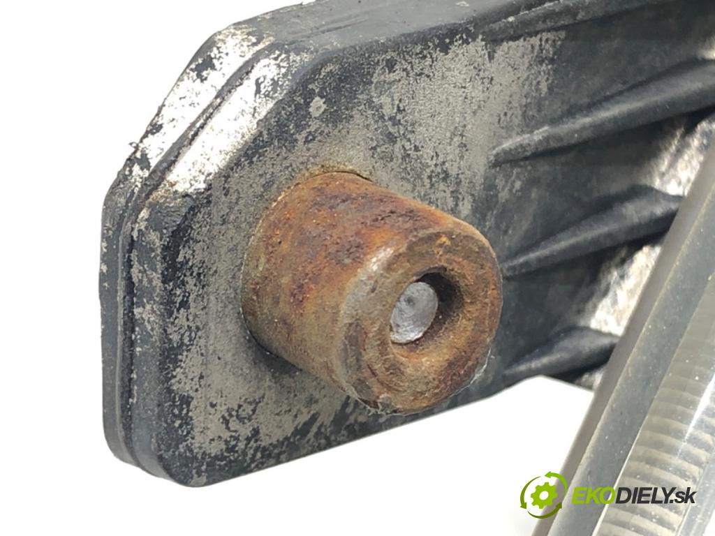FIAT GRANDE PUNTO (199_) 2005 - 2022    1.3 D Multijet (199.AXD11, 199.AXD1A, 199.AXD1B,... 66 kW [90 KM] olej napędowy 2005 - 2010  hmlové svetlo, hmlovka pravý přední část